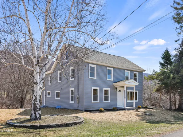 738 River Rd, Clarksburg, MA 01247