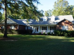 5190 Clubhouse Dr, Marianna, FL 32446