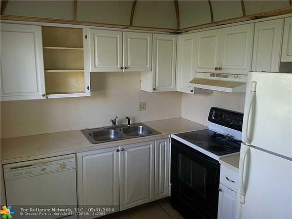 5th image of 2878 Donnelly Dr APT 101