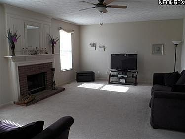 3rd image of 3526 Beaumont Dr