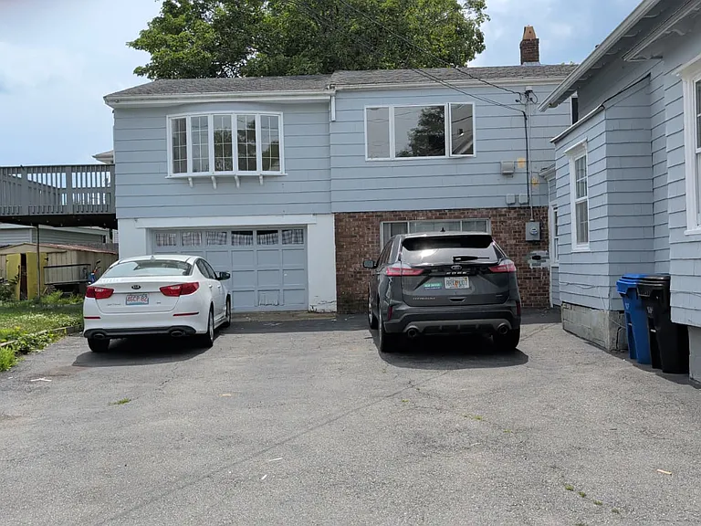 54 Gould St #B — Photo 2