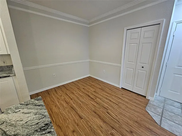 5174 Northridge Rd #209 — Photo 9