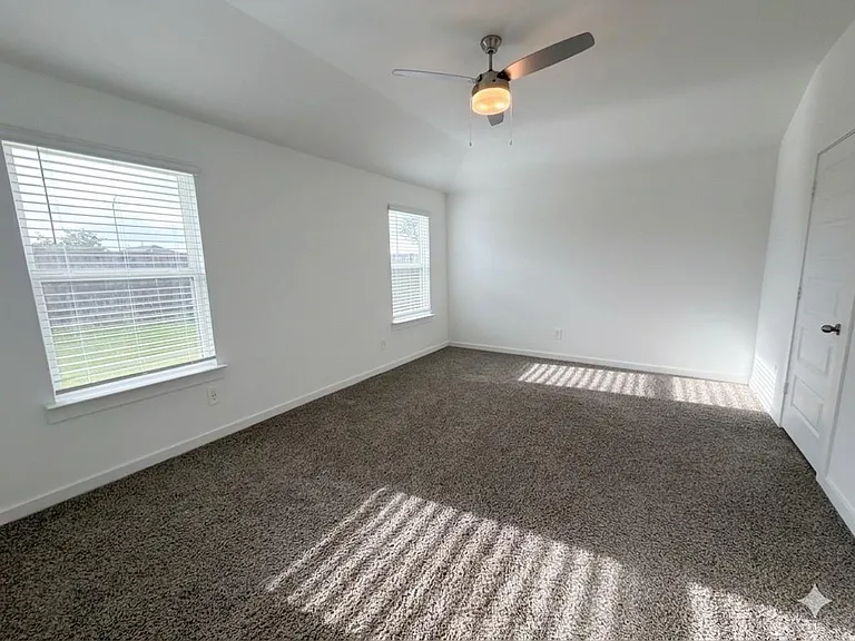 4946 Pine Haven Ln — Photo 14