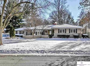 8615 Hickory St, Omaha, NE 68124