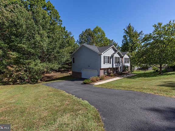 2nd image of 4403 Murven Park Ln