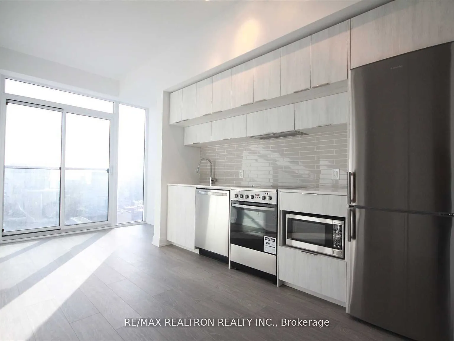 1 bed, $2,050 — Photo 3