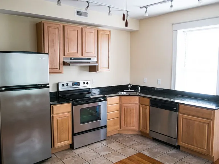 4501 Manchester Ave — Photo 9