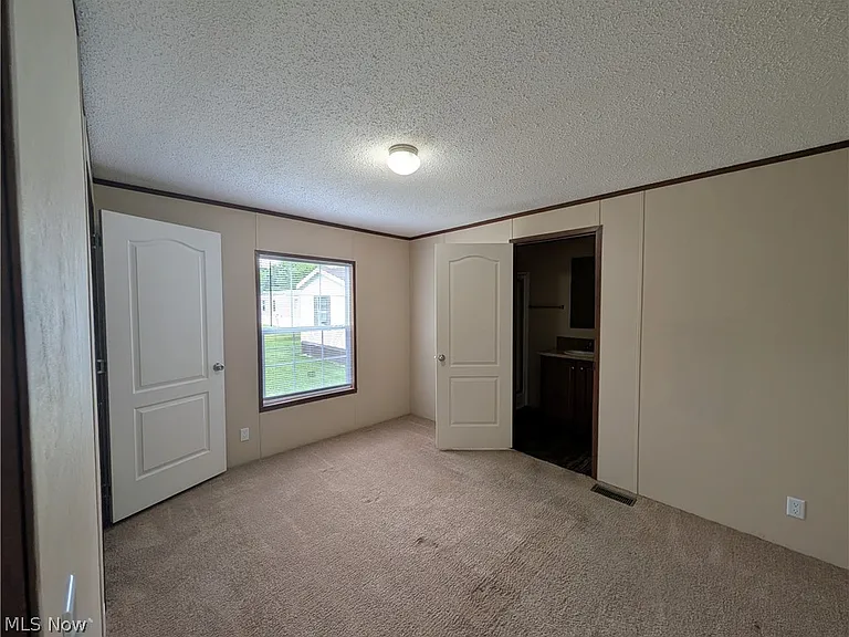 240 Cherry Bottom Gln — Photo 3