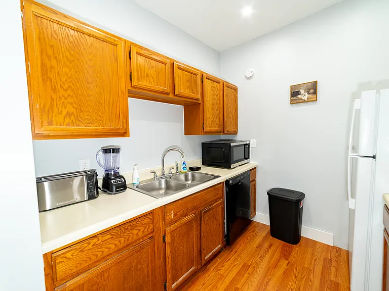 43 Myrtle Ave #1 — Photo 8