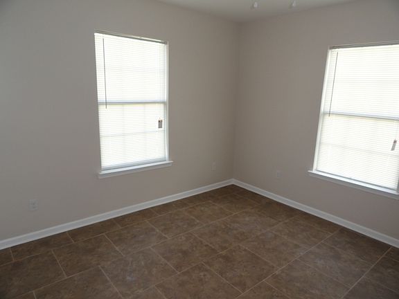 5th image of 2333 Desire St #2333