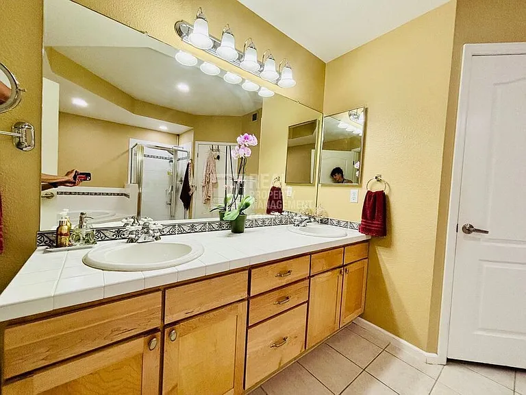 1655 N Humboldt St #205 — Photo 6
