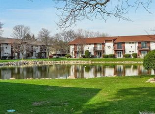 7552 Woodview St APT 4, Westland, MI 48185