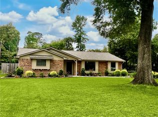 25811 Maplewood Dr, Spring, TX 77386