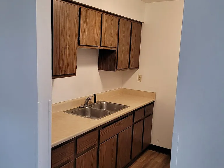 305-315 S Eyder Ave #13 — Photo 3