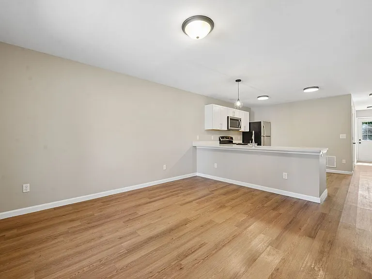 1282 Lockbourne Rd #B — Photo 16