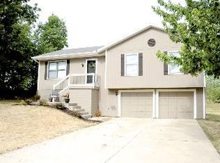 1409 Andrew St, Pleasant Hill, MO 64080