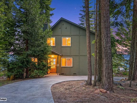 2nd image of 830 Peninsula Dr