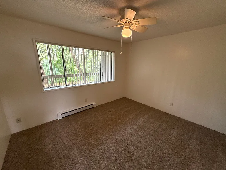 528 SW Levens St #4 — Photo 10