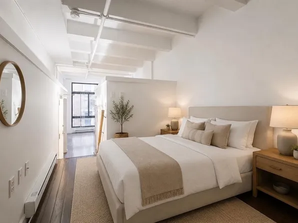 12 Stoneholm St APT 313, Boston, MA 02115