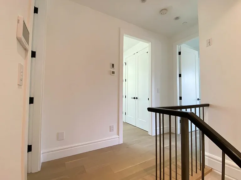 1368 W 43rd Ave #UPPER — Photo 14