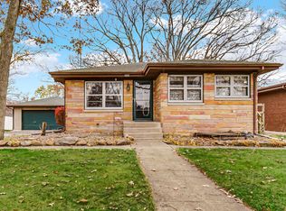 524 Almond St NW, Demotte, IN 46310