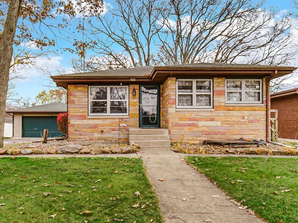 524 Almond St NW, Demotte, IN 46310