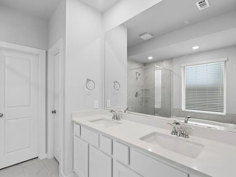 29834 Ellwood Ln — Photo 15