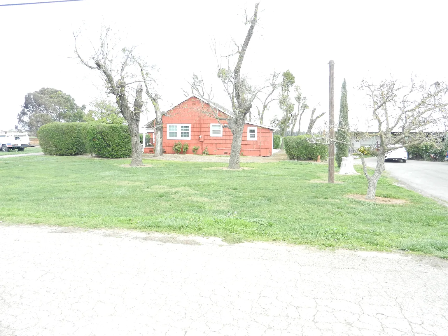 715 W Sutter Island Cross Rd photo 1