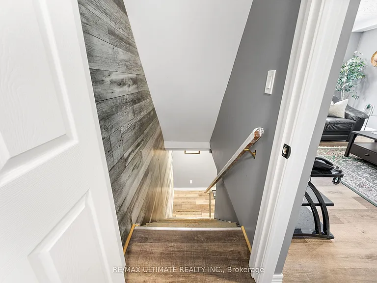 252 Bertie St #E — Photo 23