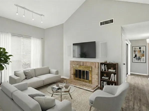 10122 Waterstone Dr, Houston, TX 77042