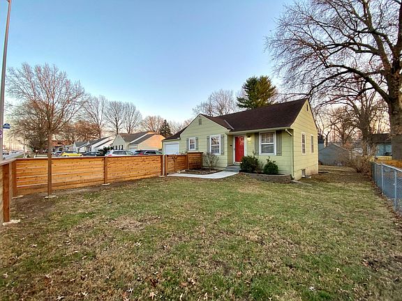 2nd image of 717 W 85th St