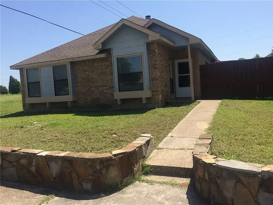 1338 Planters Rd