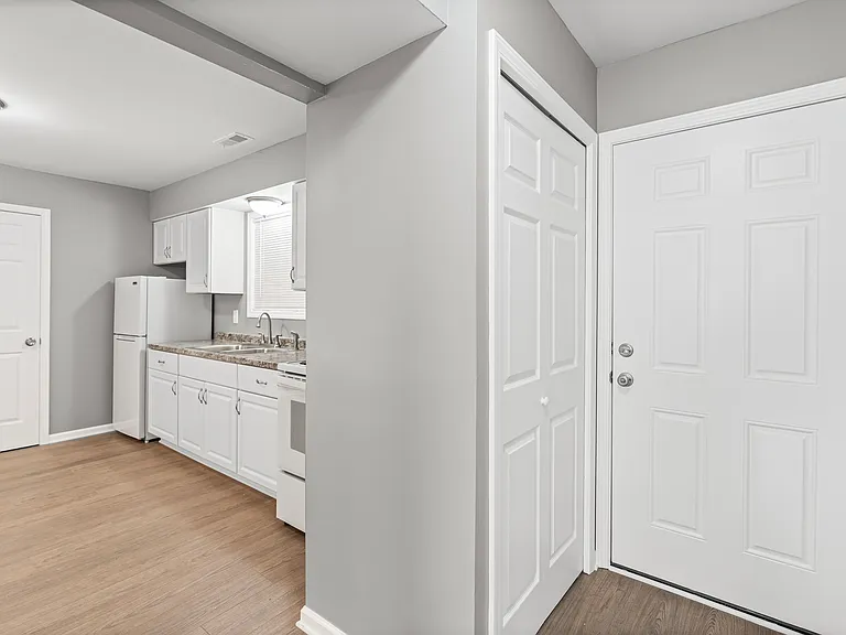 816 Asylum St #5 — Photo 13