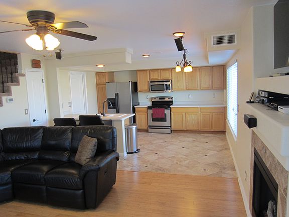 3rd image of 4020 Odessa St