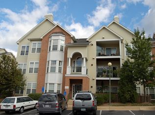 4142 Fountainside Ln UNIT 201, Fairfax, VA 22030