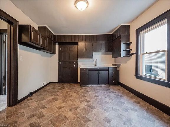 4th image of 2179 W 106th St Floor 1