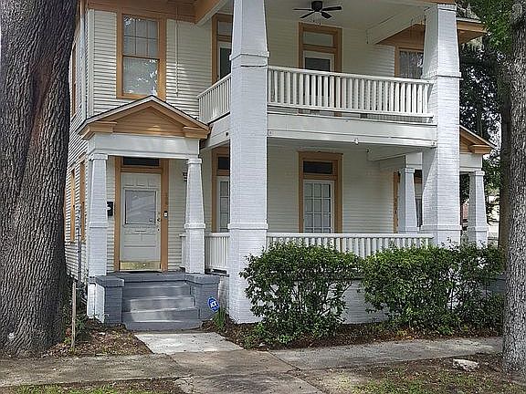 2nd image of 806 E 31st St #A