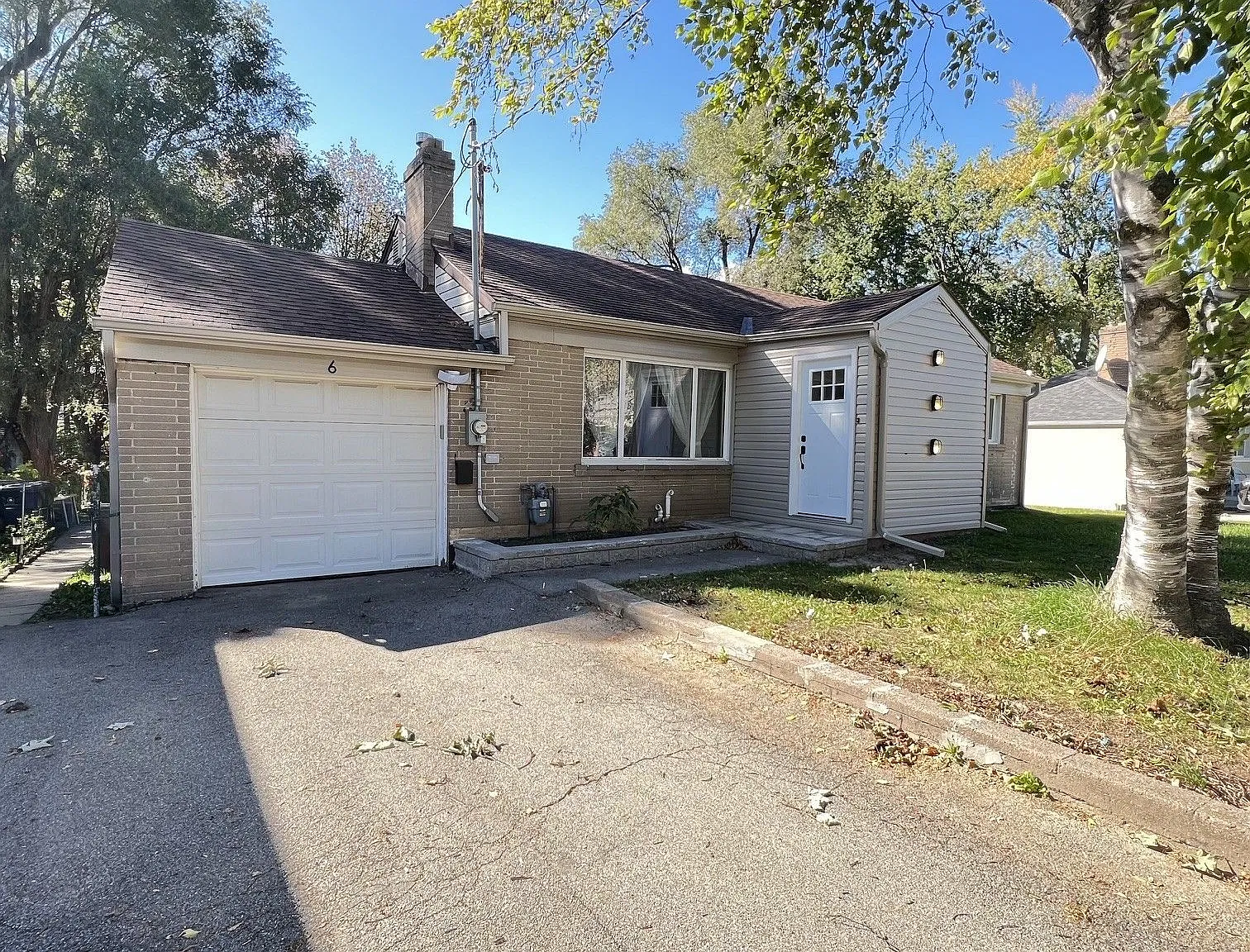 3 bed, $2,900 — Photo 1