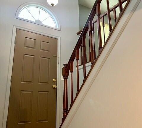 3rd image of 6946 Finchley Dr