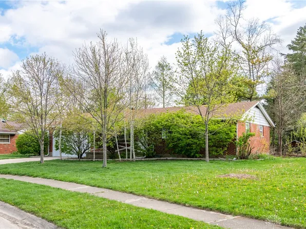 712 Hile Ln, Englewood, OH 45322