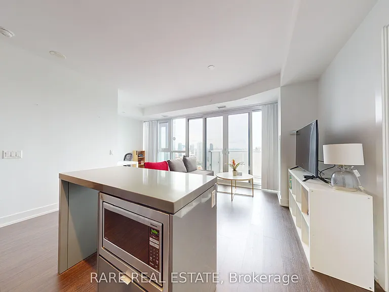 7 Grenville St #3307 — Photo 4