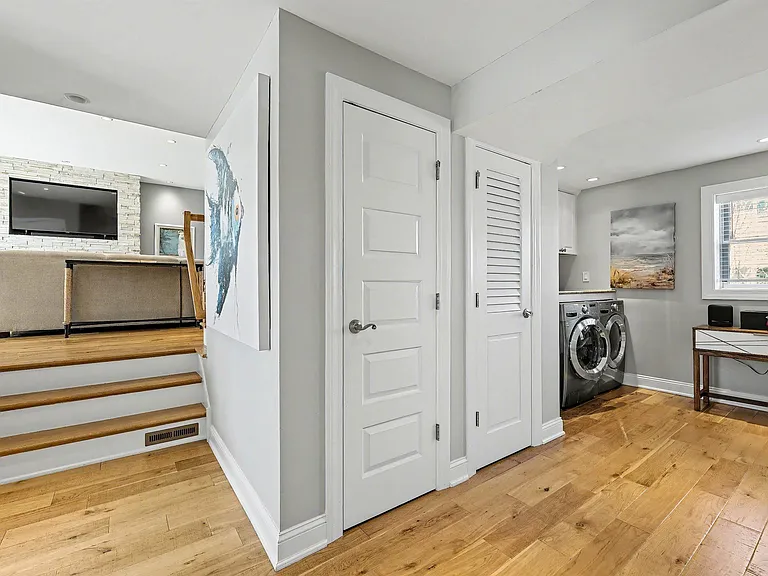 517 N Cornwall Ave — Photo 15