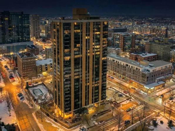 929 North Astor STREET #1506-08, Milwaukee, WI 53202