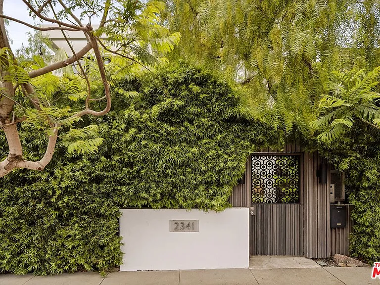 2341 Wilson Ave — Photo 10