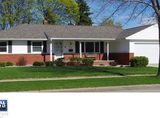 2512 N Lillian Ct, Appleton, WI 54911