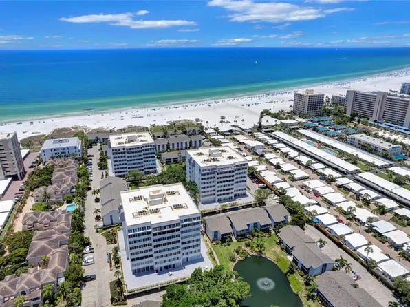1080 W Peppertree Ln APT 303A, Sarasota, FL 34242