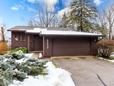 6639 Blue Spruce Ct, West Bloomfield, MI, 48324