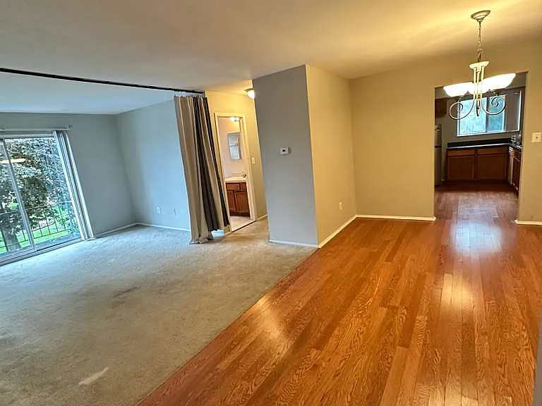 1890 Axtell Dr #5 — Photo 16