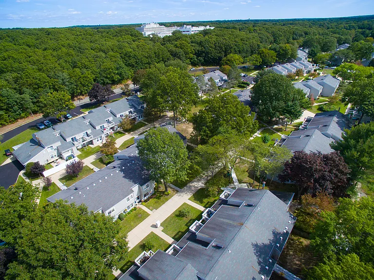Siena Village (62 Years or Older, Income Limits Restrictions Apply) — Photo 30