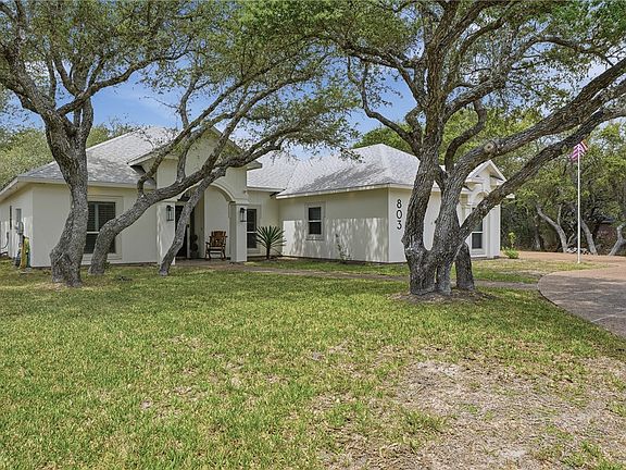 5th image of 803 Buena Vista Dr